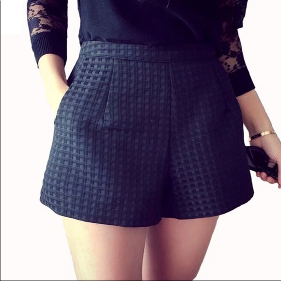 Pants - LUXURIOUS SHORTS